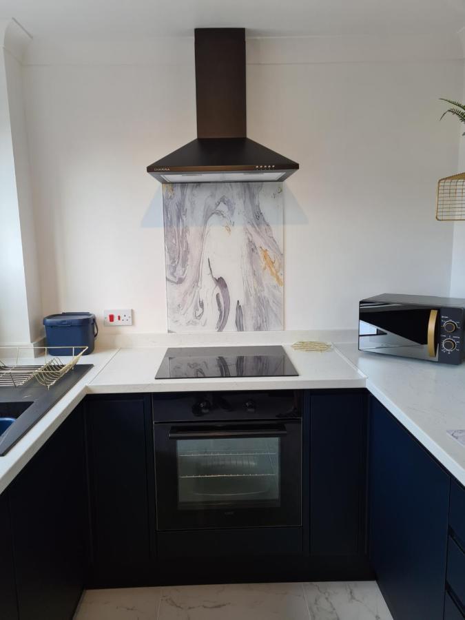 Stunning 2 Bed House Near Coastal Path/Lake/Beach Llanelli Esterno foto