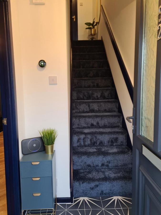 Stunning 2 Bed House Near Coastal Path/Lake/Beach Llanelli Esterno foto