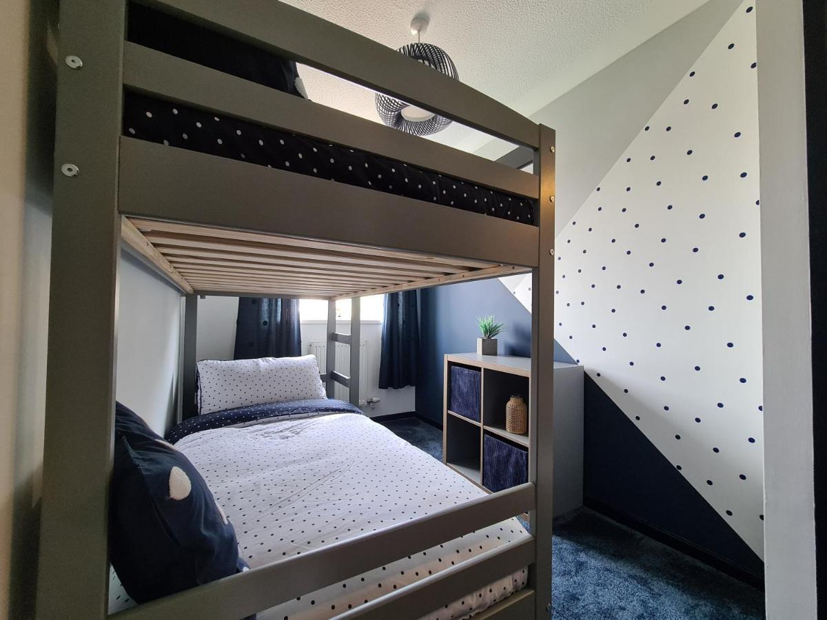 Stunning 2 Bed House Near Coastal Path/Lake/Beach Llanelli Esterno foto