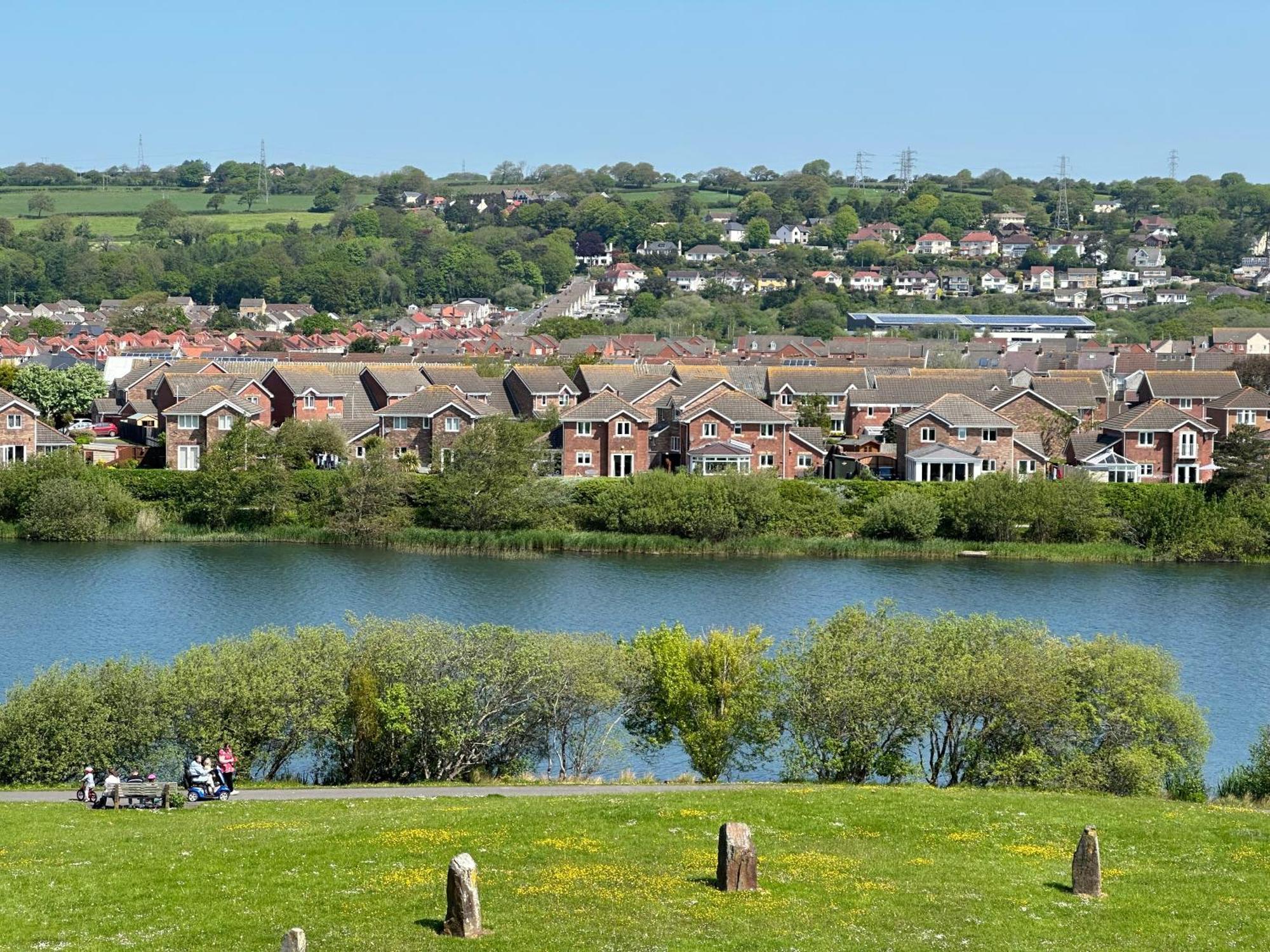 Stunning 2 Bed House Near Coastal Path/Lake/Beach Llanelli Esterno foto